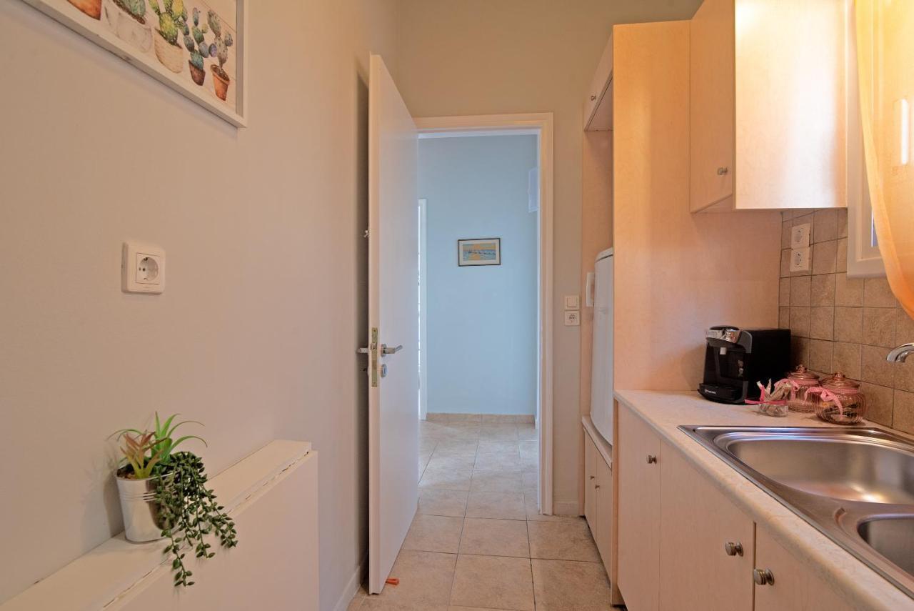 Nadia'S Apartment Πέραμα Εξωτερικό φωτογραφία