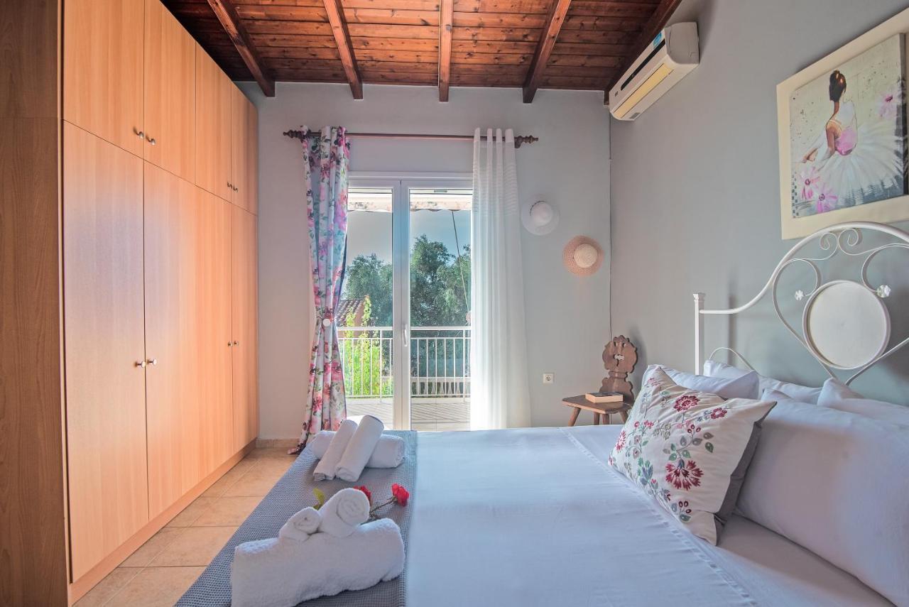 Nadia'S Apartment Πέραμα Εξωτερικό φωτογραφία