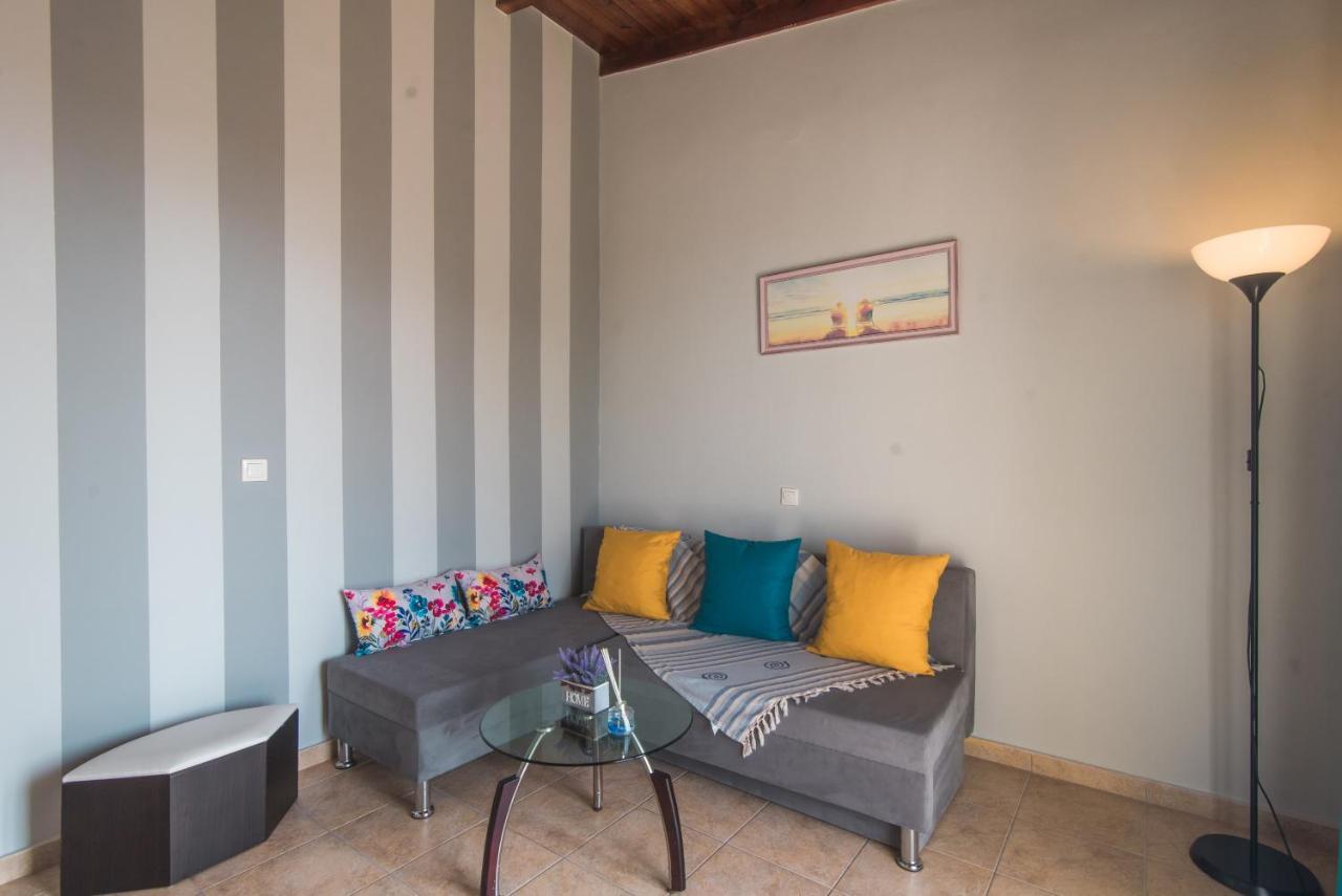 Nadia'S Apartment Πέραμα Εξωτερικό φωτογραφία