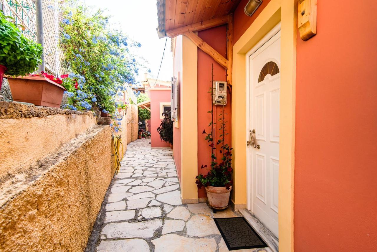 Nadia'S Apartment Πέραμα Εξωτερικό φωτογραφία
