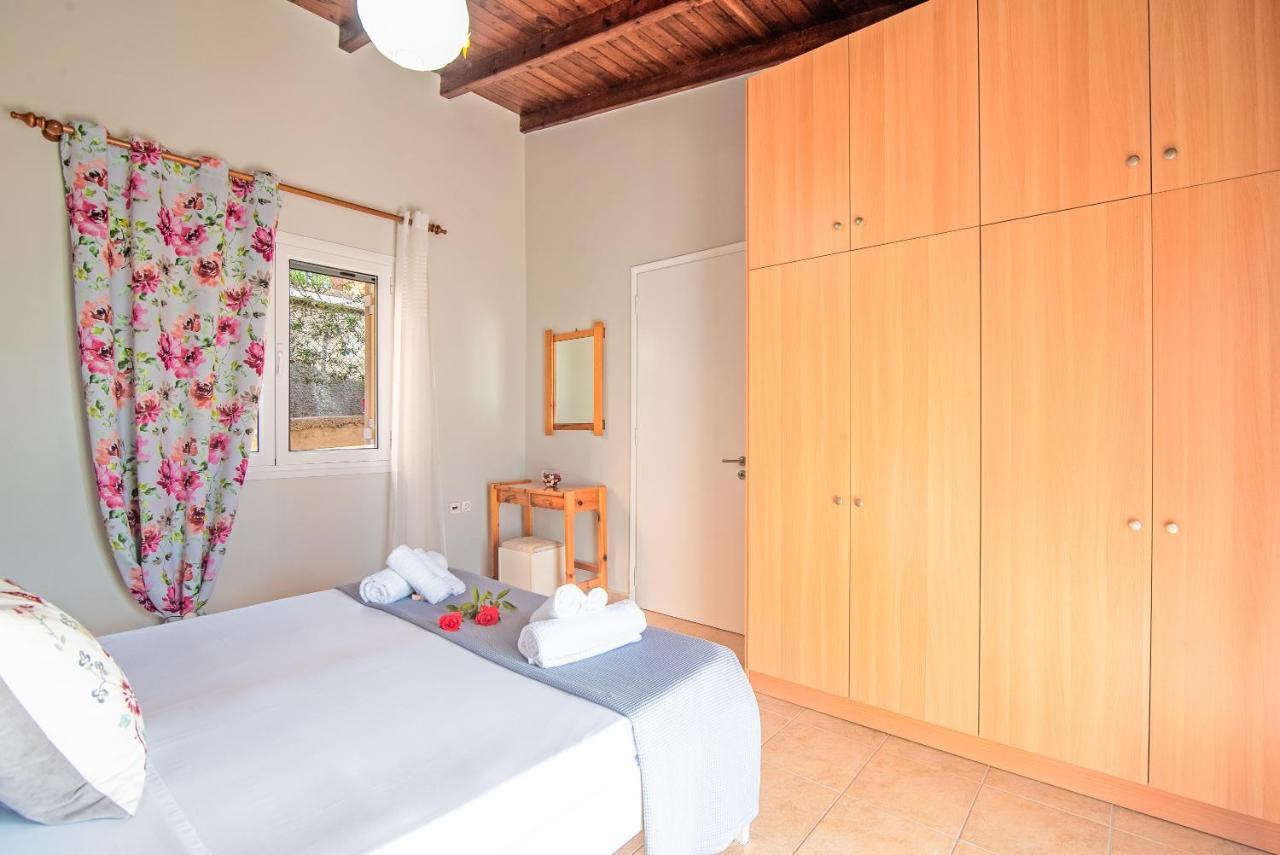 Nadia'S Apartment Πέραμα Εξωτερικό φωτογραφία